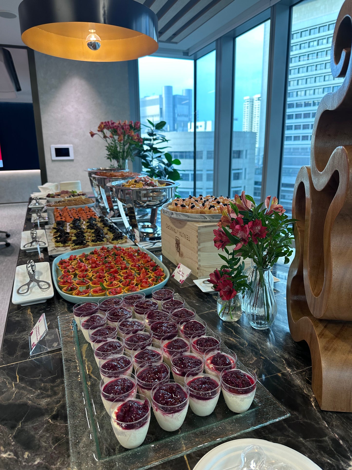 Canapes/ Small Bites (Size & Flavor)